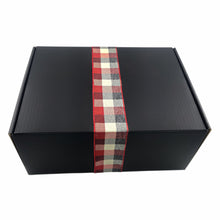 Gift Box 4-Piece Set of Le Conserve della Nonna Tapenades 3-Variety with Gold Spreader Spoon (4-pc Set)