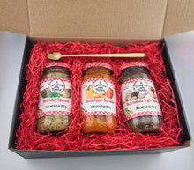 Gift Box 4-Piece Set of Le Conserve della Nonna Tapenades 3-Variety with Gold Spreader Spoon (4-pc Set)