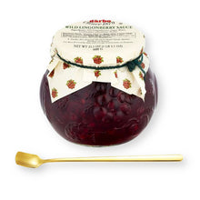 D'Arbo Wild Lingonberry Sauce in Fancy Jar 21.1 Oz. (600 G) with Gold Stainless Steel Spreader Spoon (2-Pc Set)