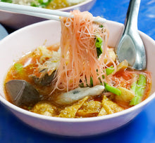 ThaSiam Boat Noodle Yen Ta Fo Instant Glass Noodles Soup 88 g. (Pack of 5)